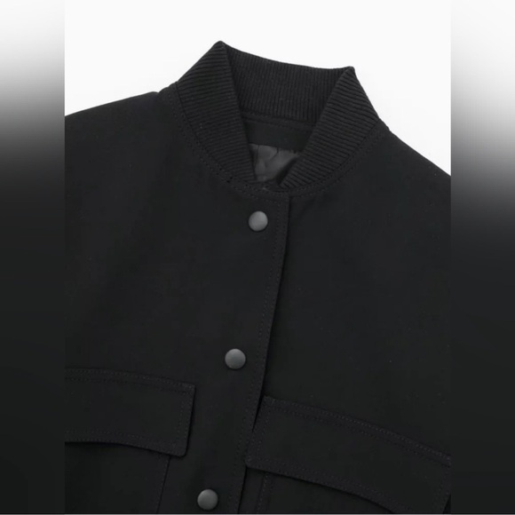 ZARA VIRAL JACKET
MAXI POCKET BOMBER
BLACK 0/3736/245/800/03 - Picture 5 of 5